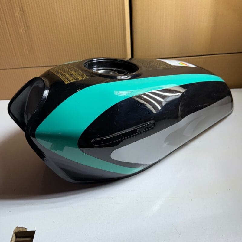 باک مشکی شال سبز شیش پیچ نیرو G8