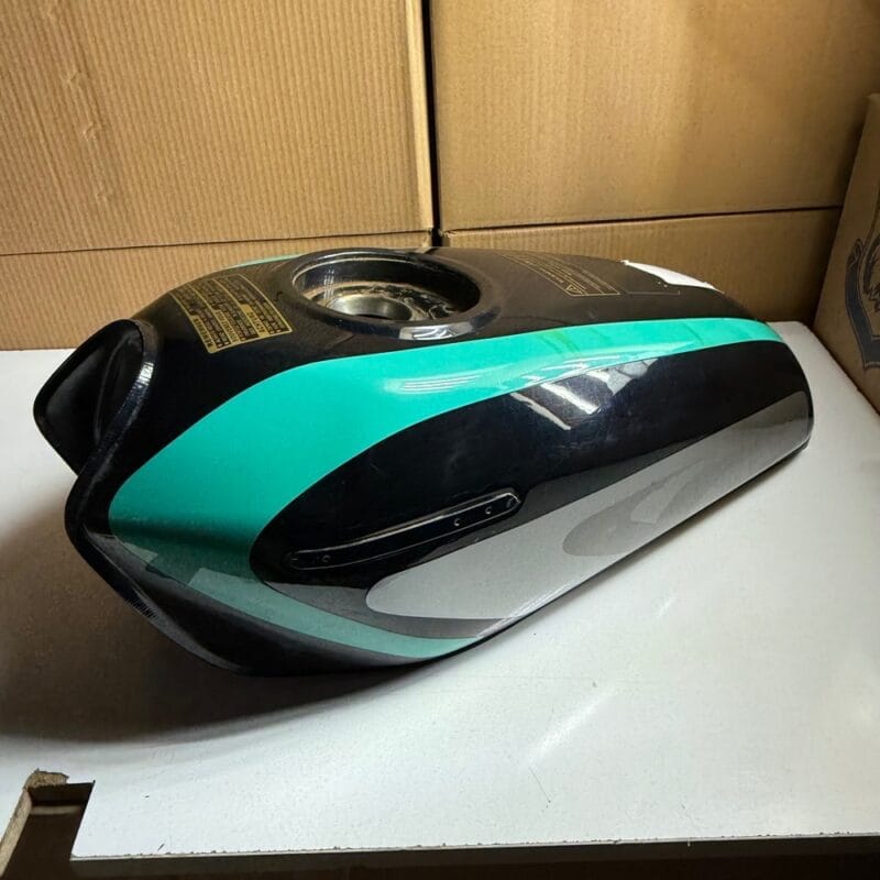 باک مشکی شال سبز شیش پیچ نیرو G10