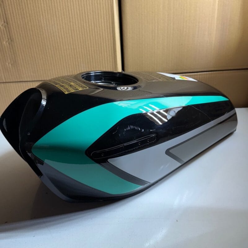 باک مشکی شال سبز شیش پیچ نیرو G12